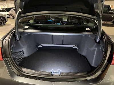 2025 Mercedes-Benz C 300 C 300