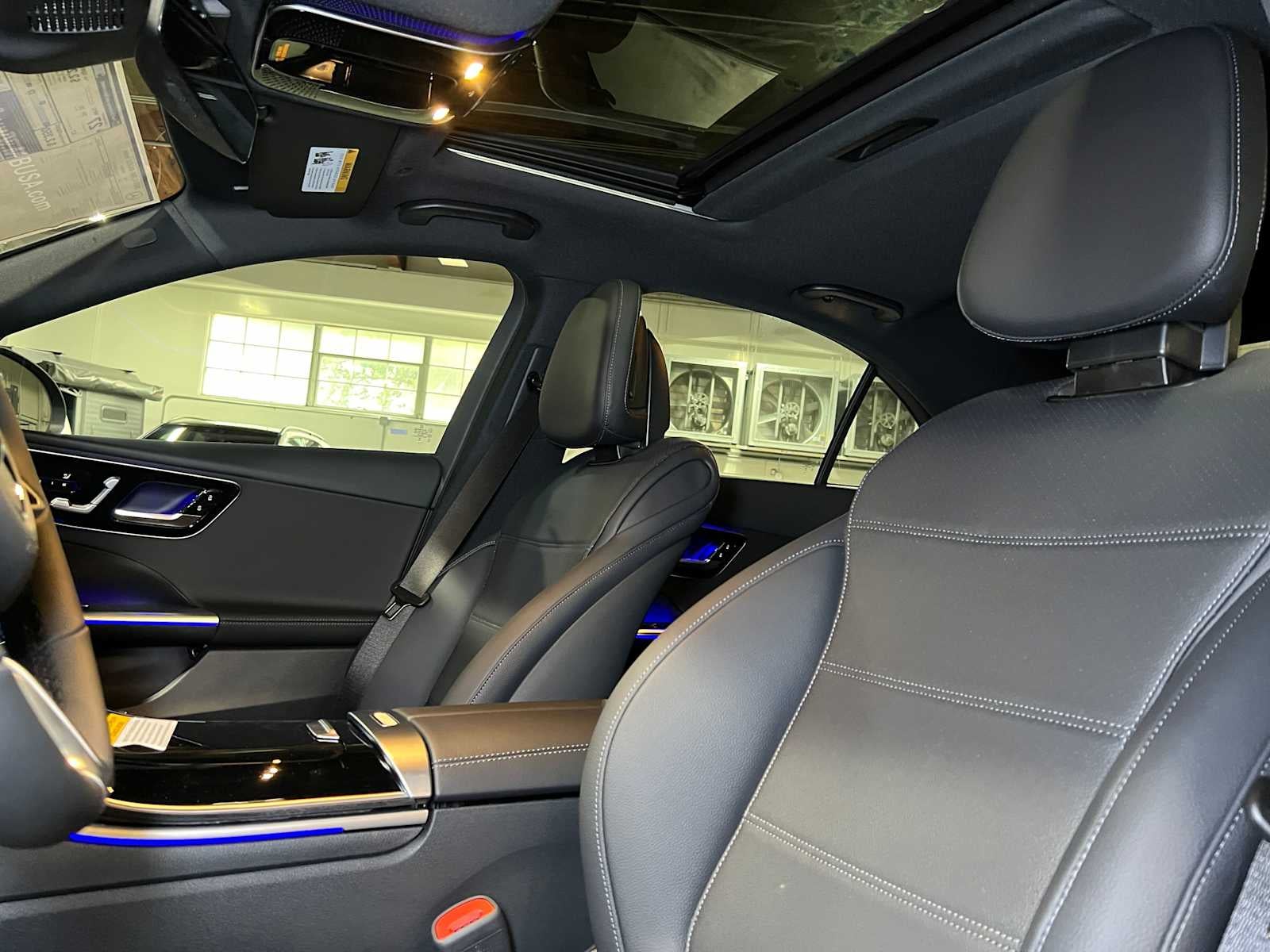 2025 Mercedes-Benz C 300 C 300