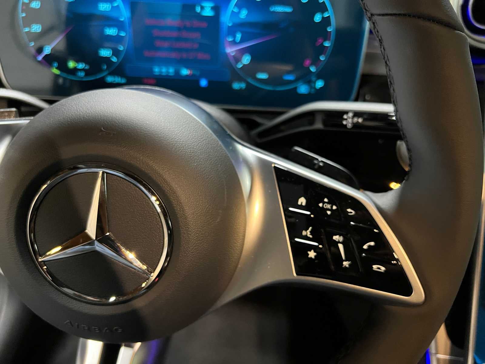 2025 Mercedes-Benz C 300 C 300