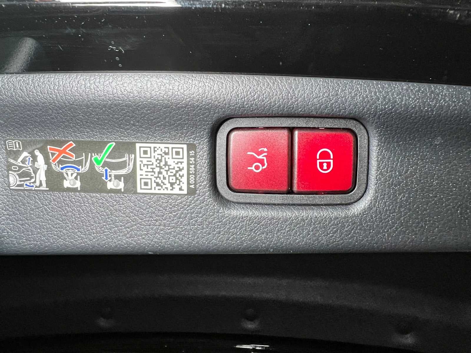 2026 Mercedes-Benz C 300 4MATIC® Sedan
