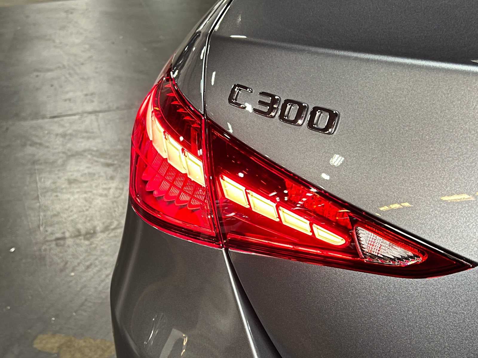 2025 Mercedes-Benz C 300 C 300