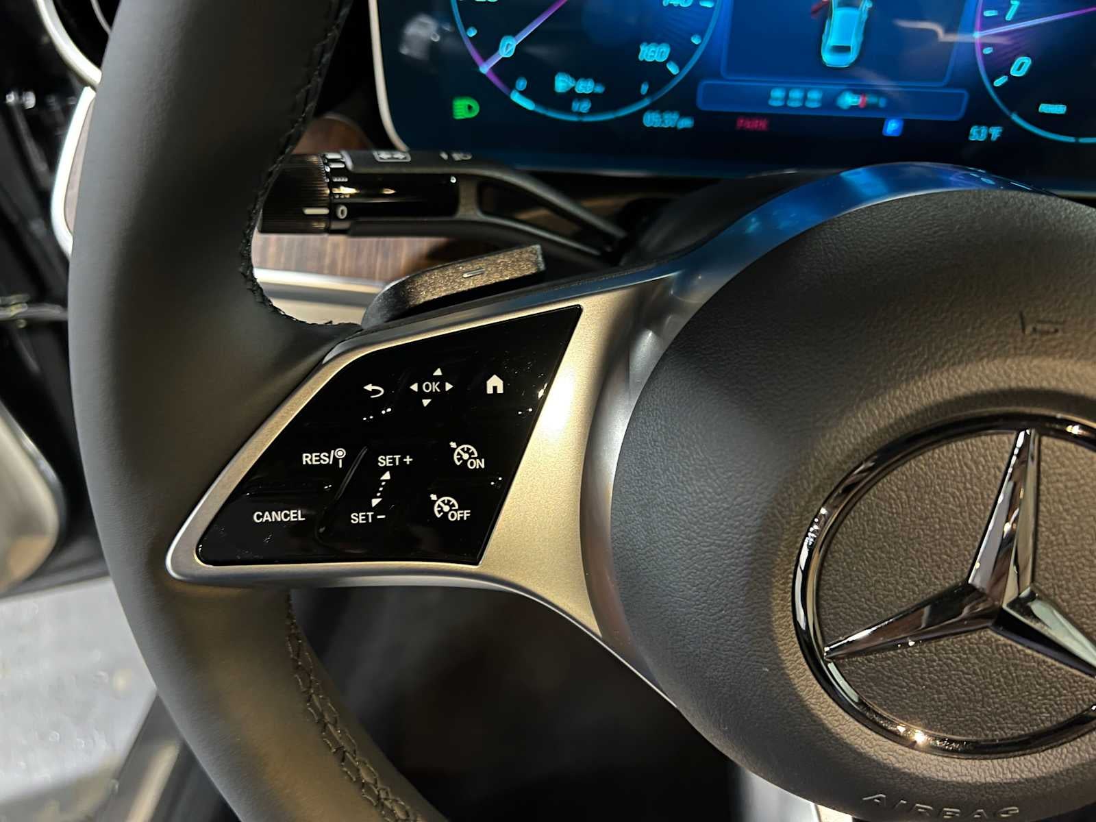 2025 Mercedes-Benz C 300 C 300