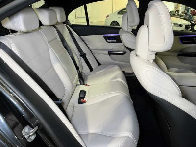 2025 Mercedes-Benz C 300 C 300