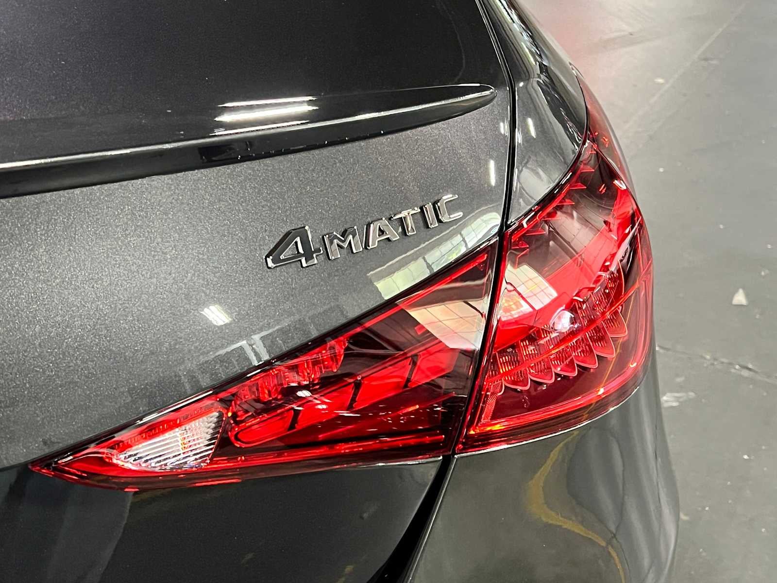 2025 Mercedes-Benz C 300 C 300