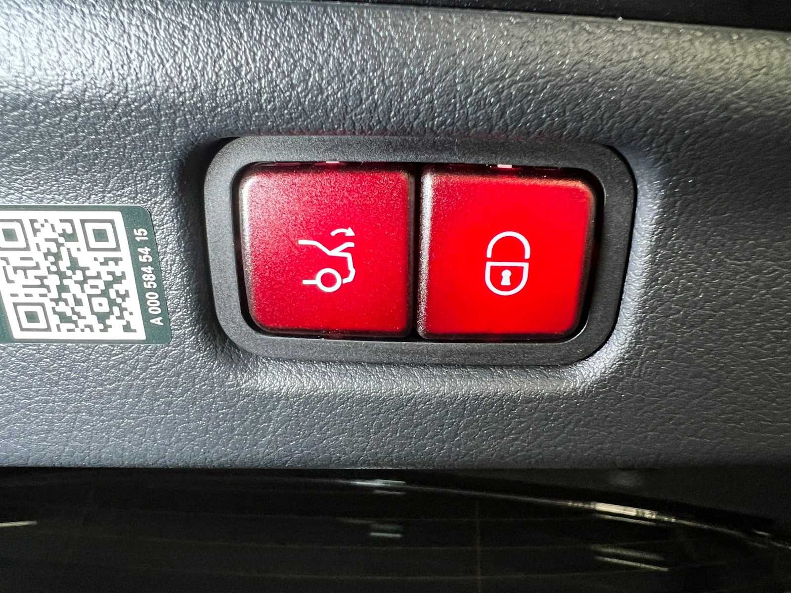 2025 Mercedes-Benz C 300 C 300