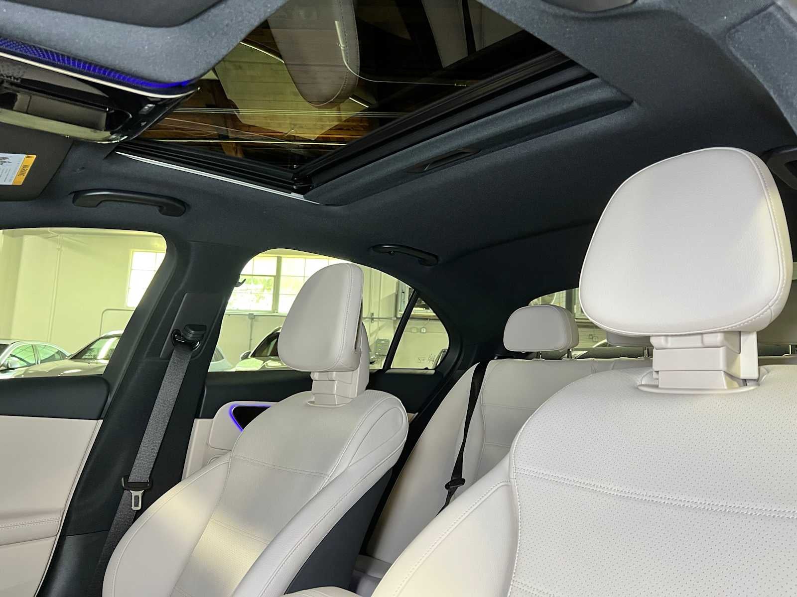 2025 Mercedes-Benz C 300 C 300