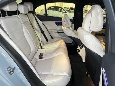 2025 Mercedes-Benz C 300 C 300