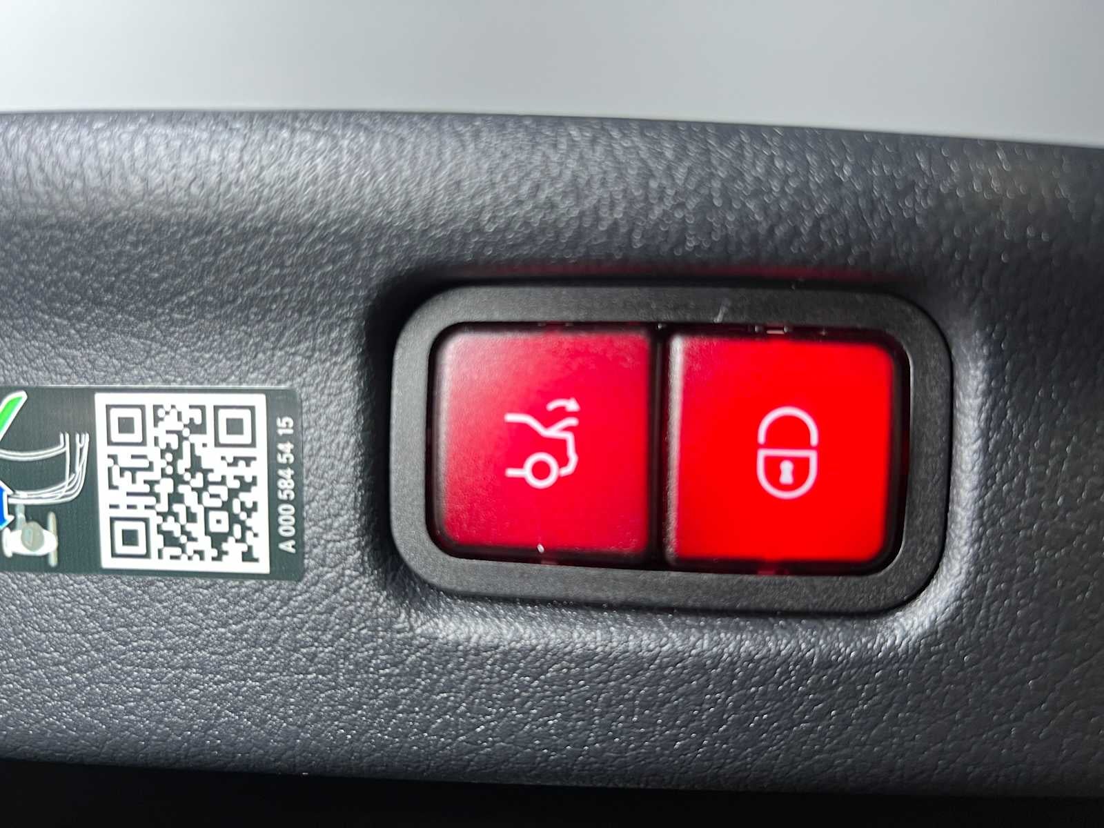 2025 Mercedes-Benz C 300 C 300