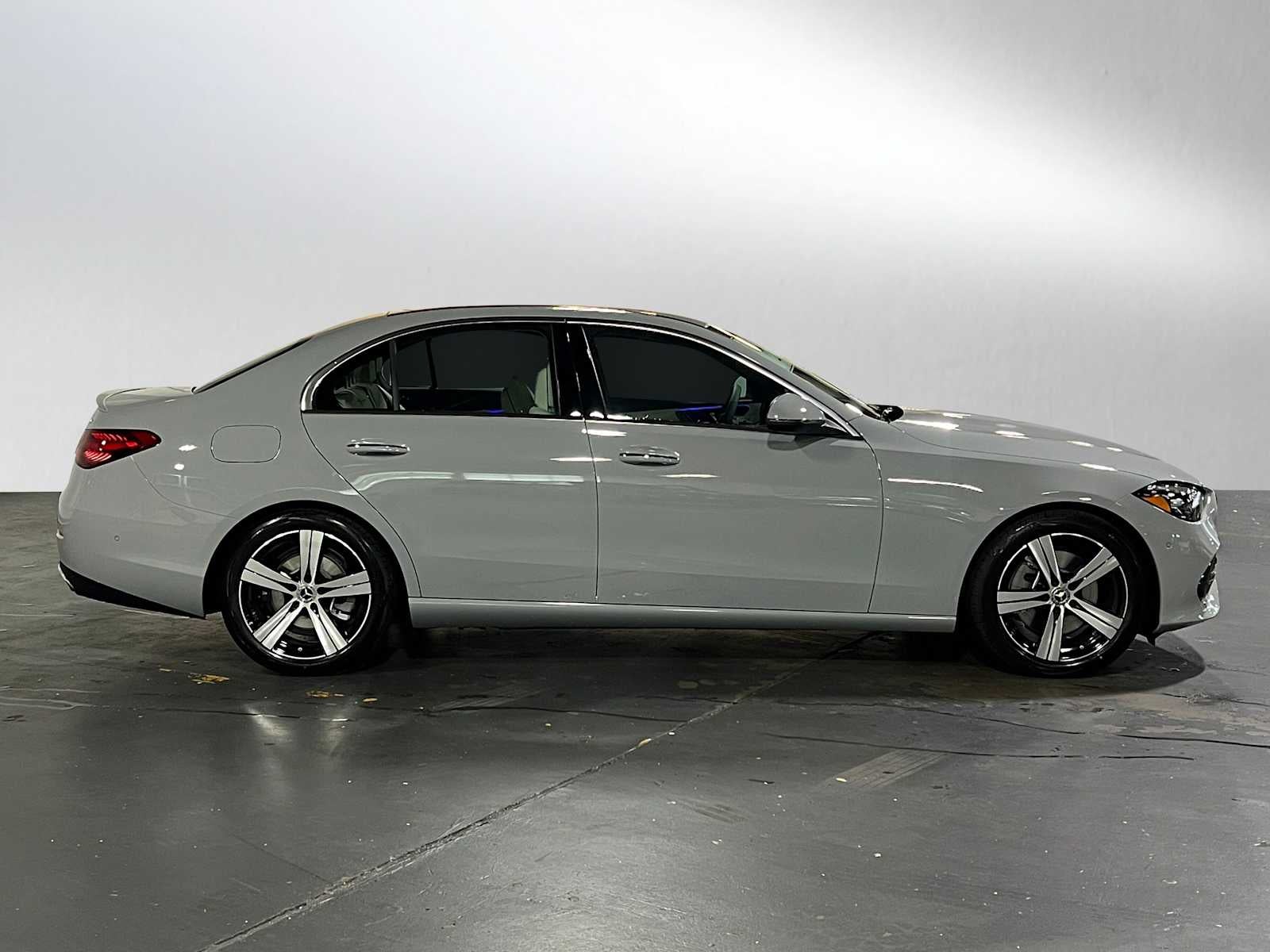 2025 Mercedes-Benz C 300 C 300