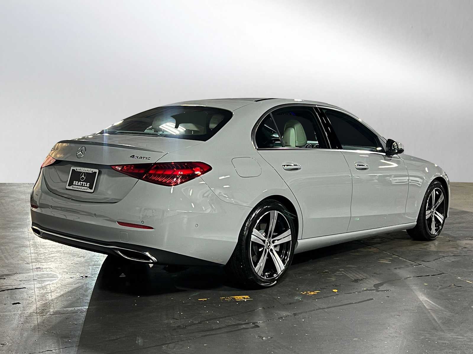 2025 Mercedes-Benz C 300 C 300