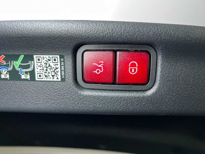 2025 Mercedes-Benz C 300 C 300