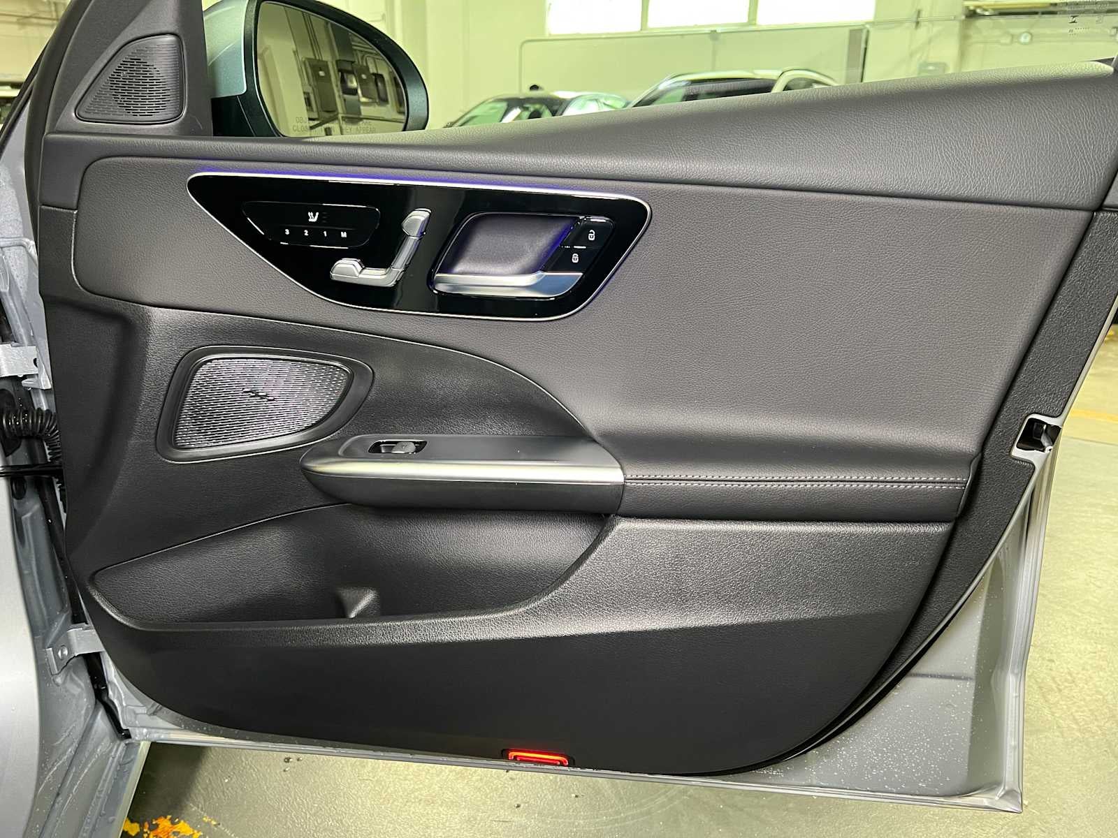 2025 Mercedes-Benz C 300 C 300