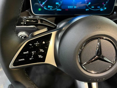 2025 Mercedes-Benz C 300 C 300