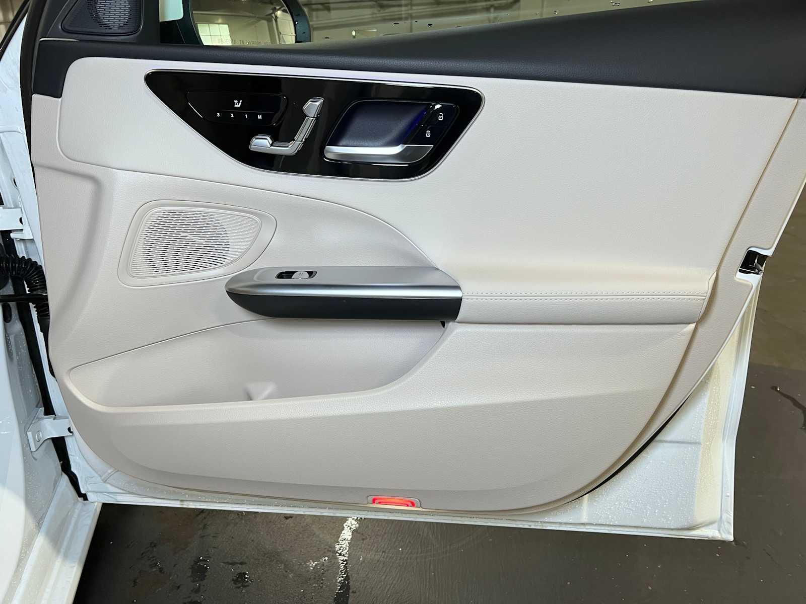 2025 Mercedes-Benz C 300 C 300