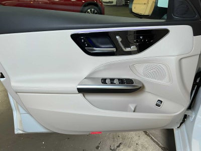 2025 Mercedes-Benz C 300 C 300