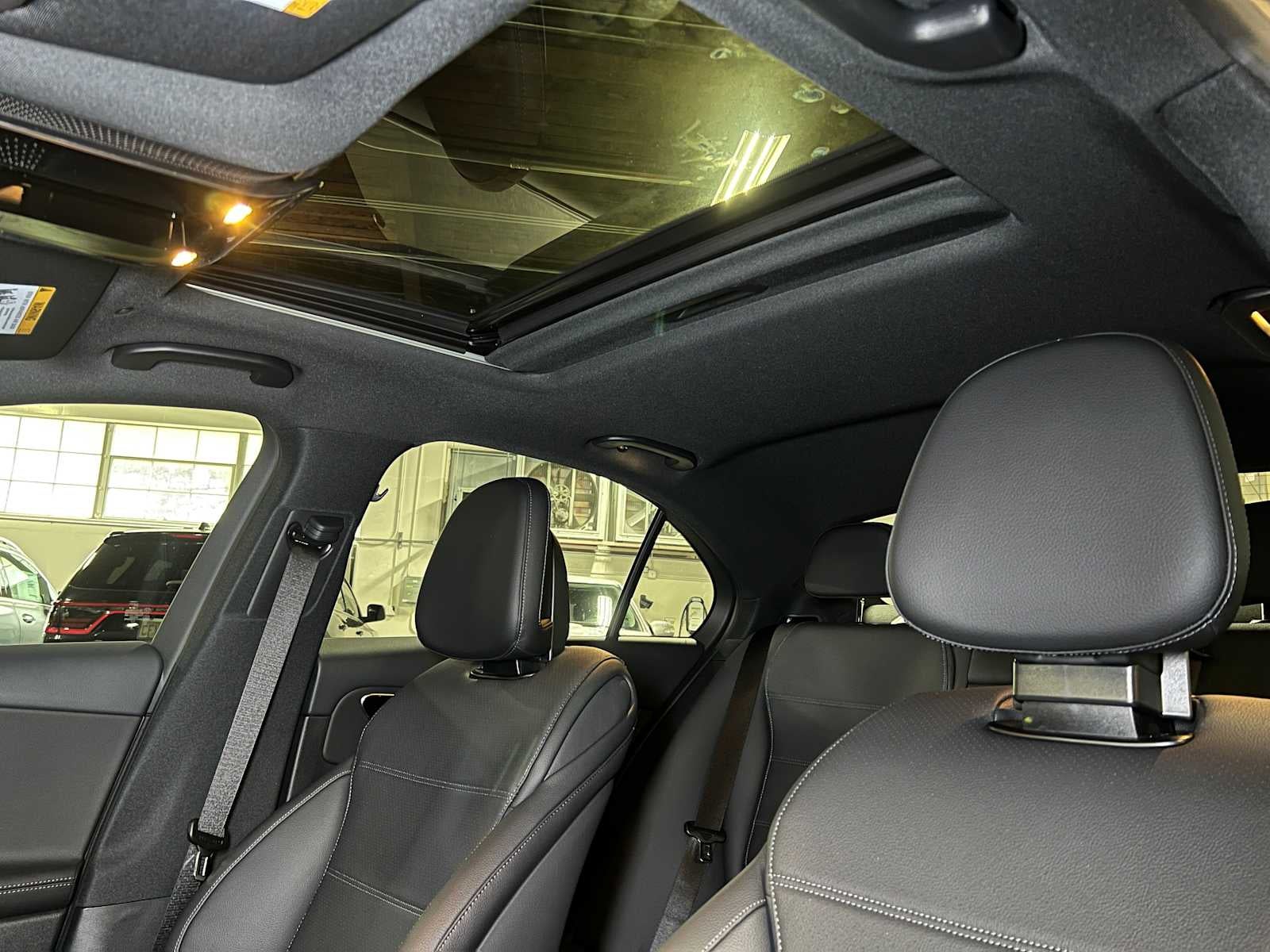 2025 Mercedes-Benz C 300 C 300