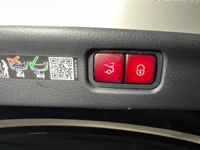 2025 Mercedes-Benz C 300 C 300