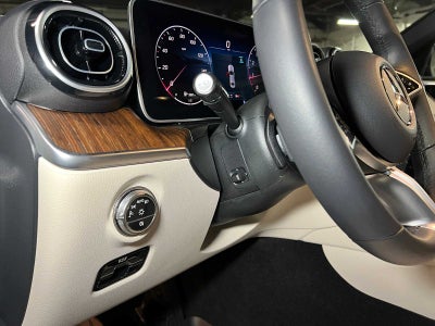 2025 Mercedes-Benz C 300 C 300