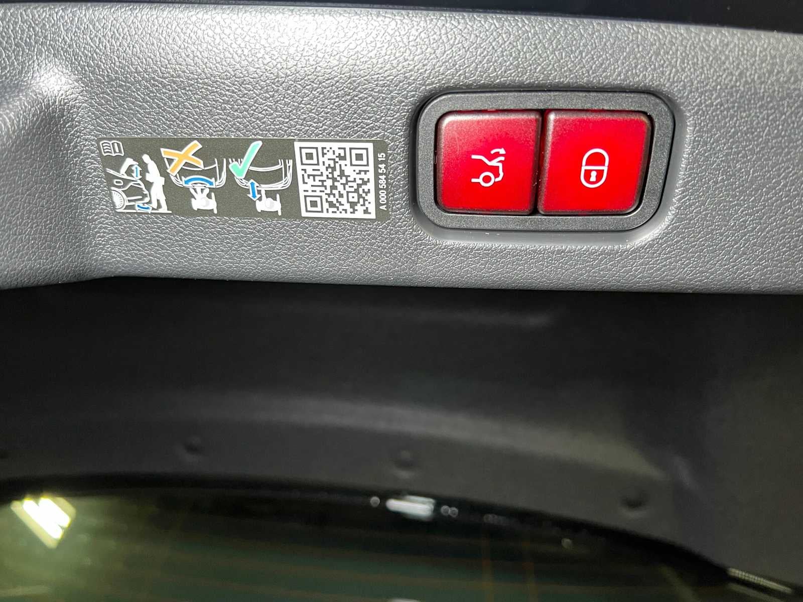 2026 Mercedes-Benz E 350 4MATIC® Sedan
