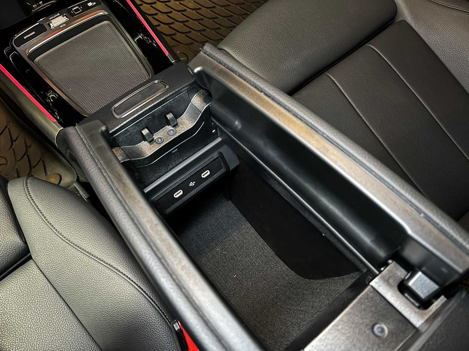 2025 Mercedes-Benz GLB GLB 250