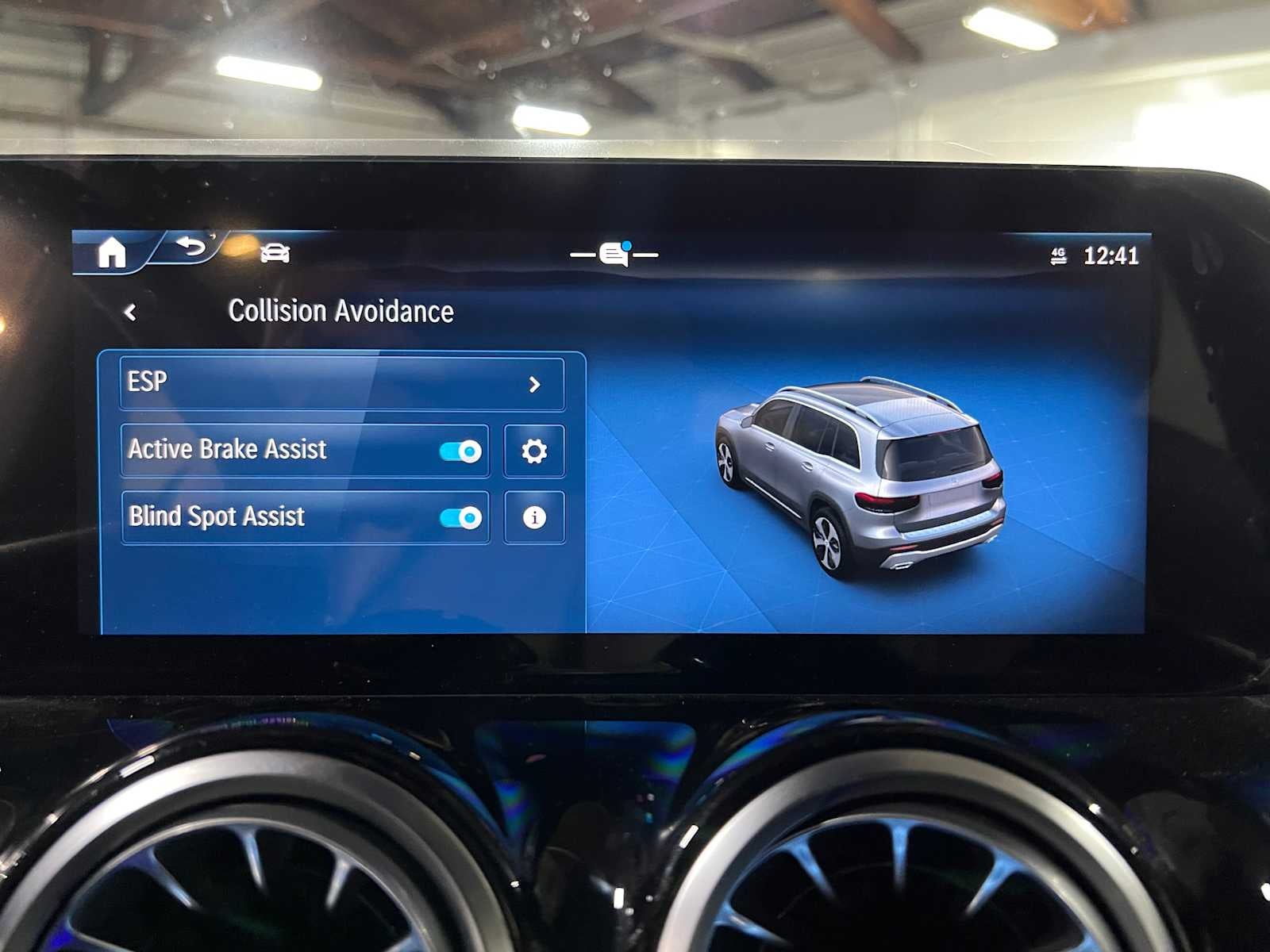 2025 Mercedes-Benz GLB 250 4MATIC® SUV