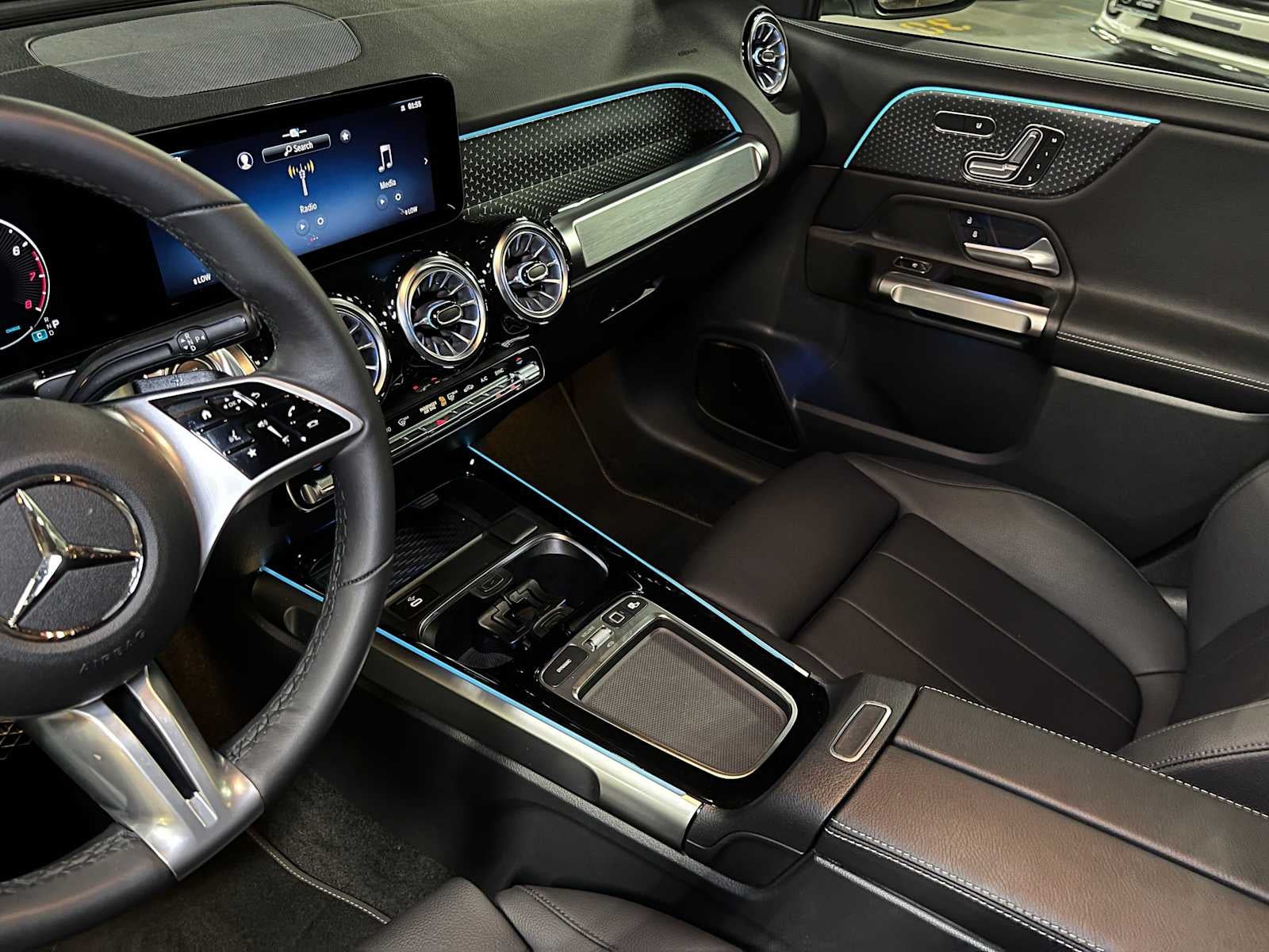 2026 Mercedes-Benz GLB 250 4MATIC® SUV