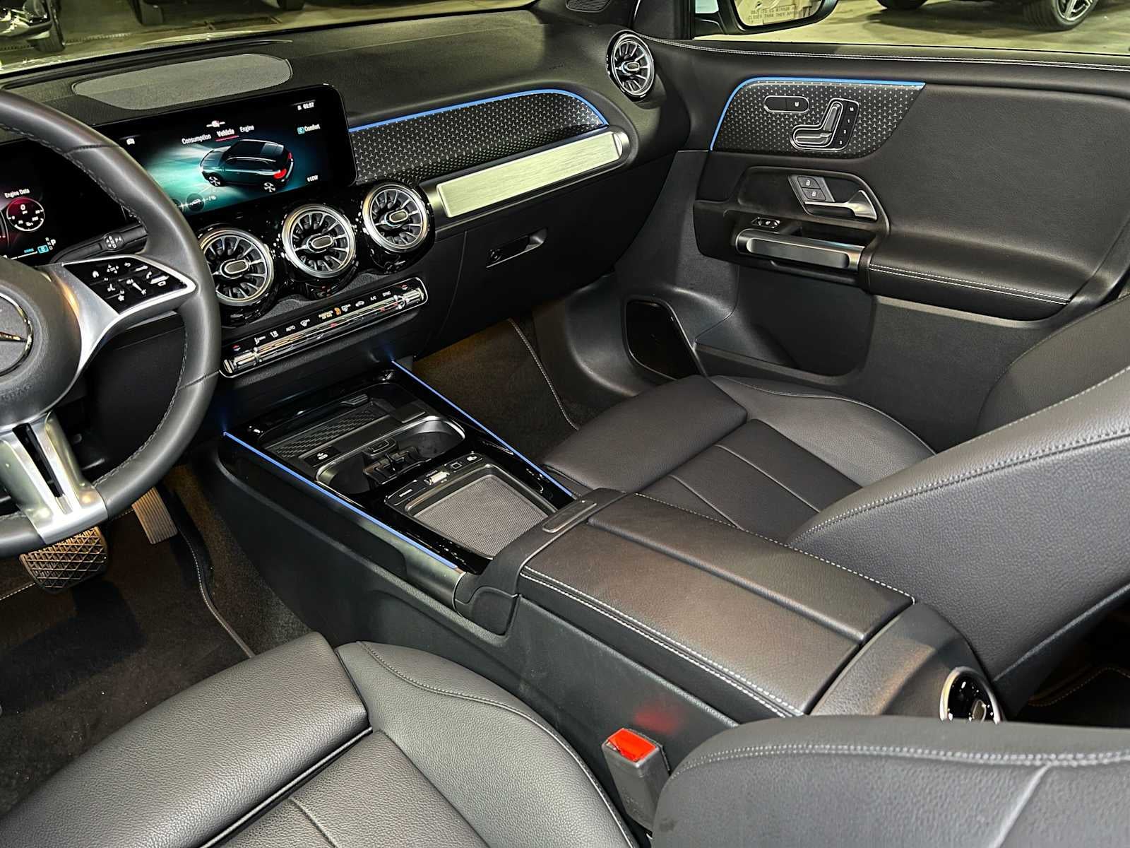 2026 Mercedes-Benz GLB 250 4MATIC® SUV