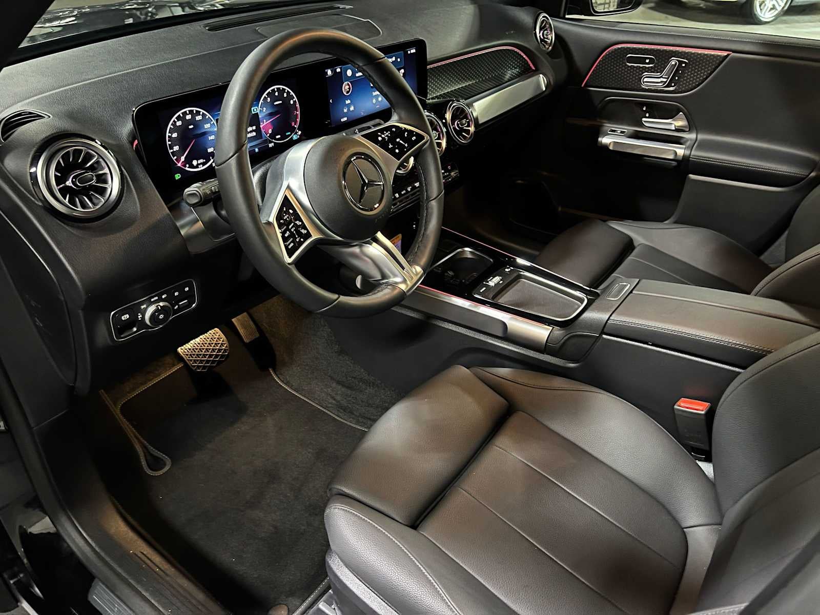 2026 Mercedes-Benz GLB 250 4MATIC® SUV