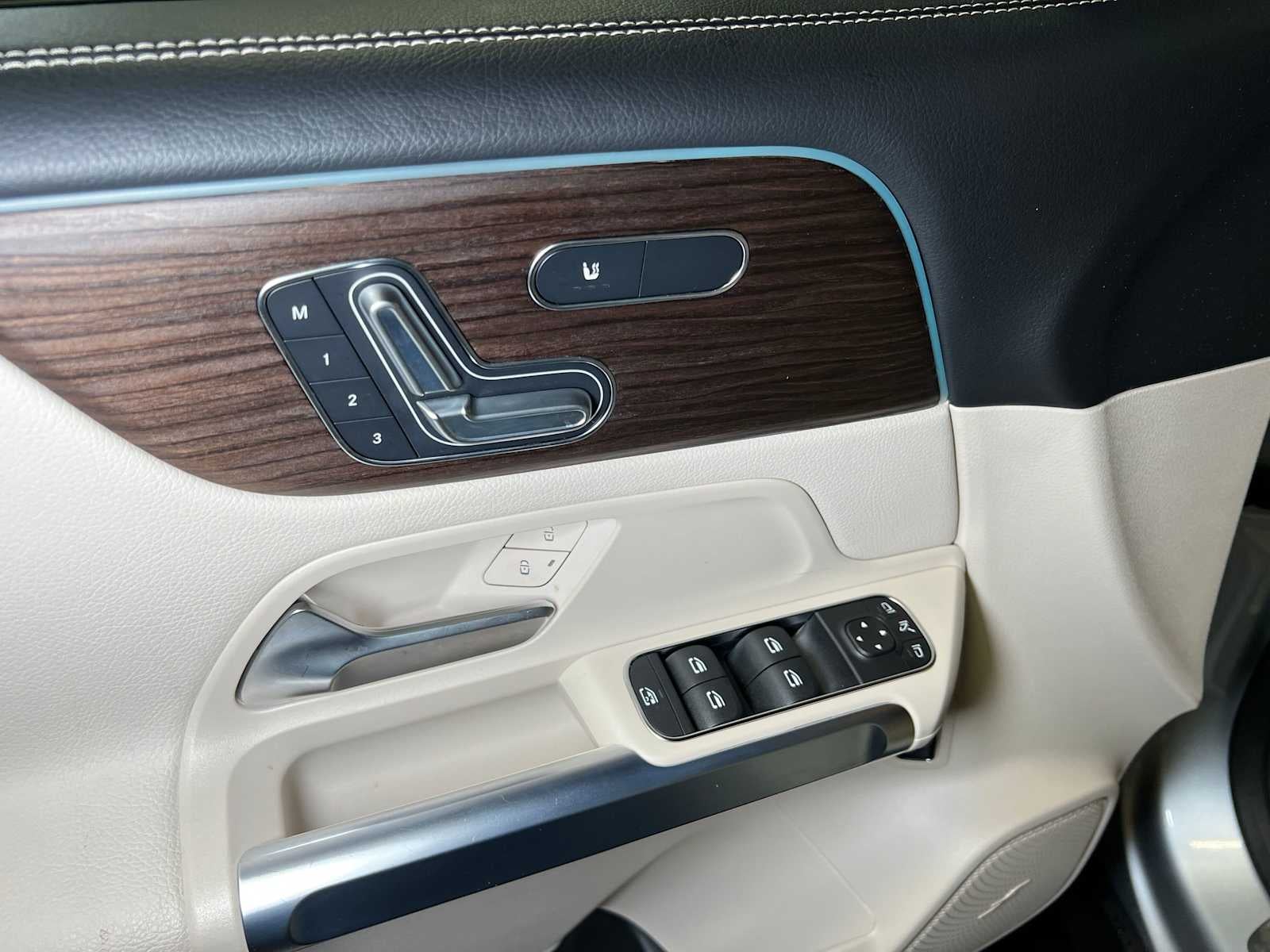 2026 Mercedes-Benz GLB 250 4MATIC® SUV