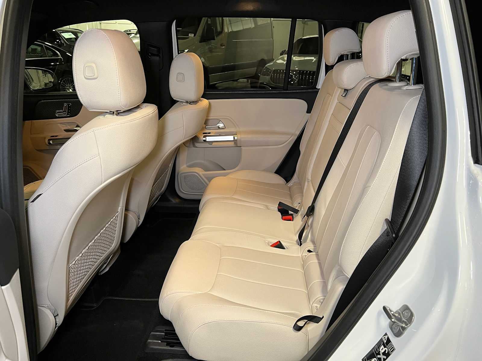 2025 Mercedes-Benz GLB 250 4MATIC® SUV