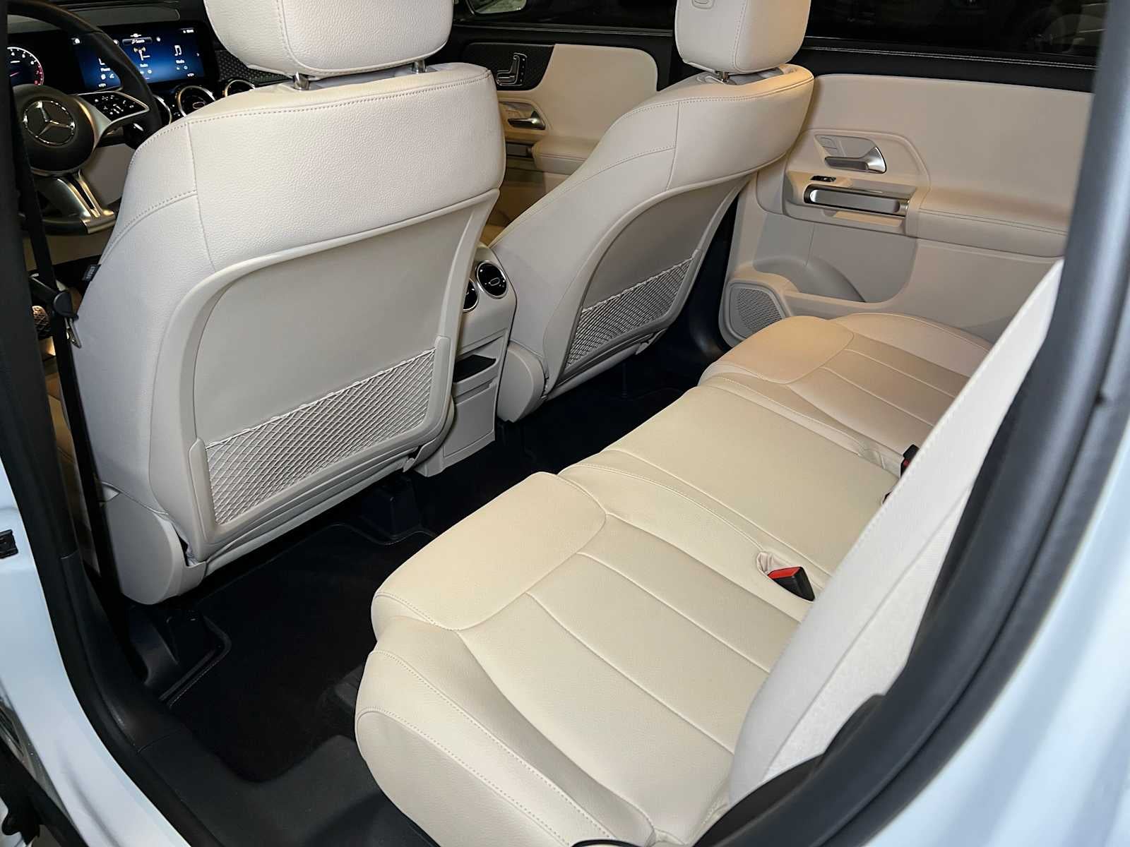 2025 Mercedes-Benz GLB 250 4MATIC® SUV