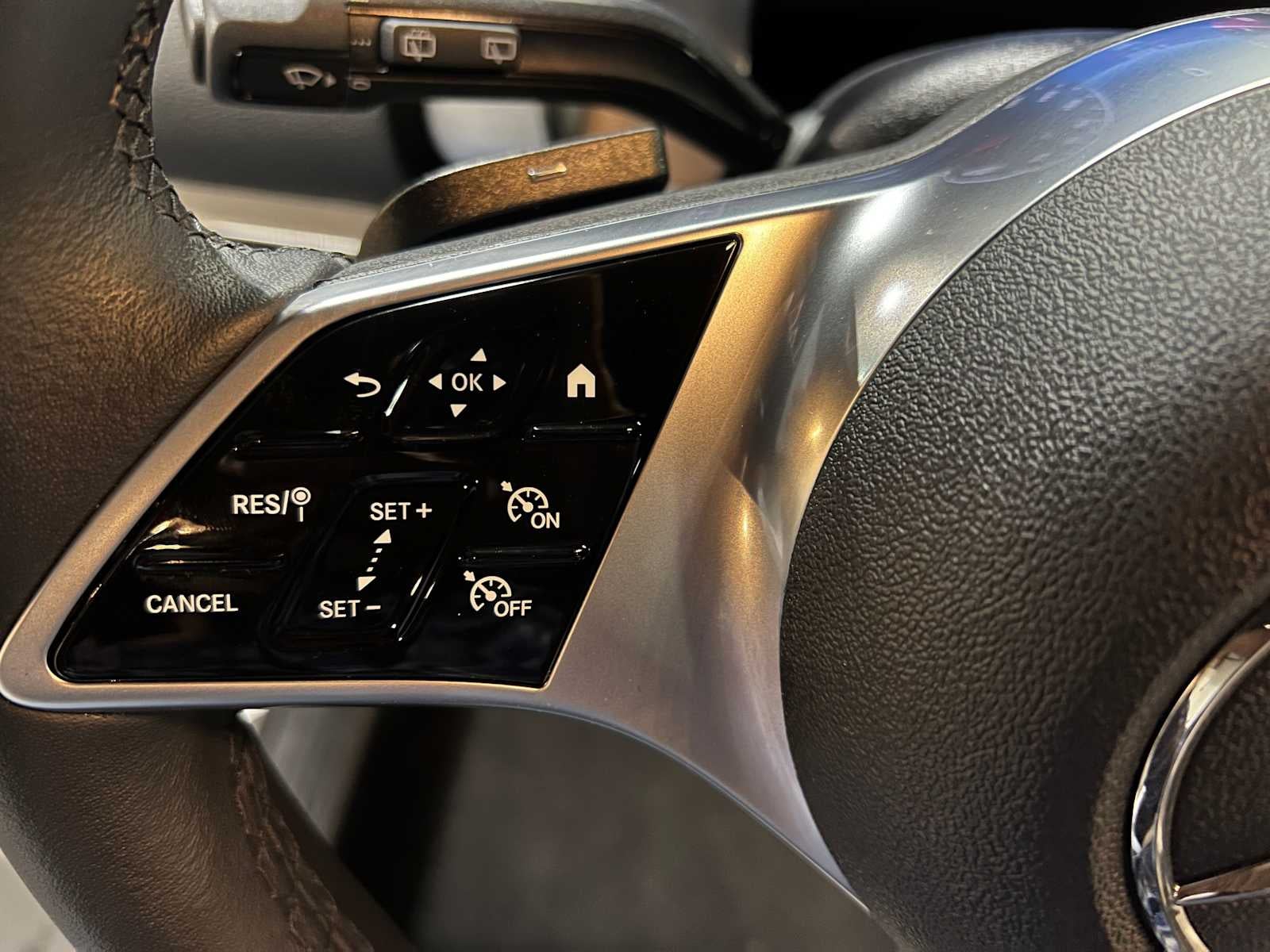 2025 Mercedes-Benz GLB 250 4MATIC® SUV