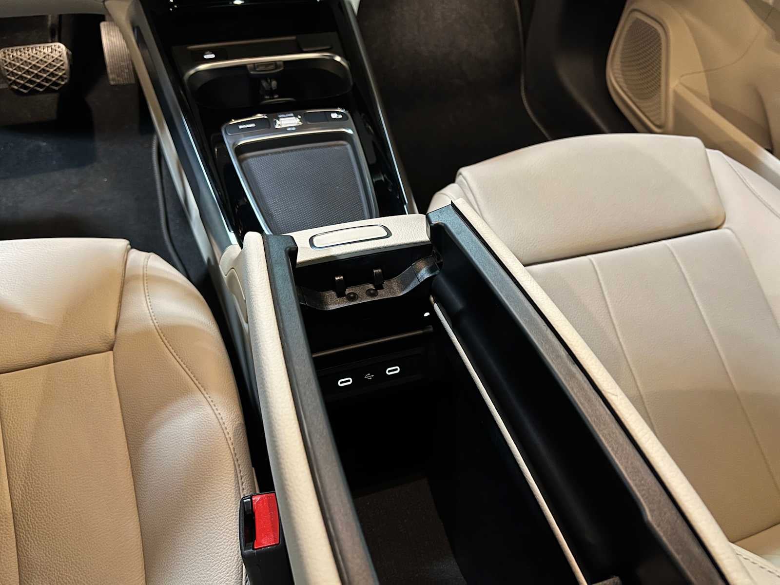 2025 Mercedes-Benz GLB 250 4MATIC® SUV