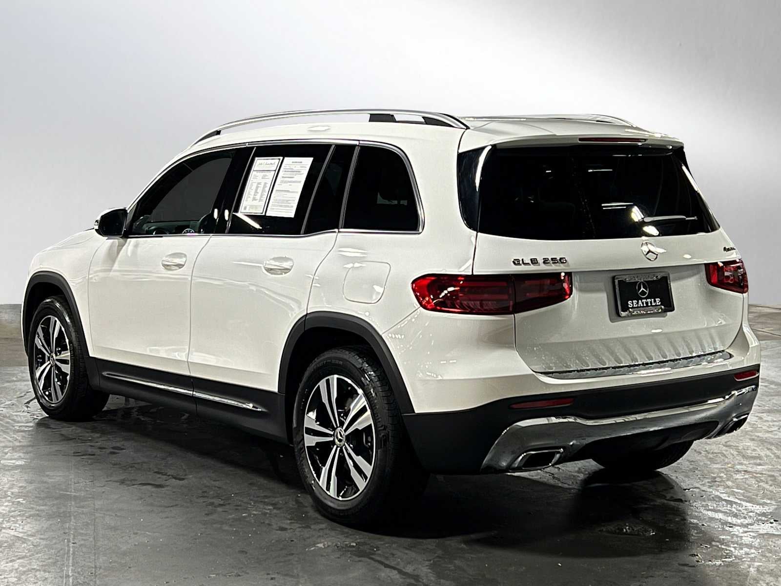 2025 Mercedes-Benz GLB 250 4MATIC® SUV