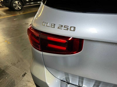 2025 Mercedes-Benz GLB 250 4MATIC® SUV