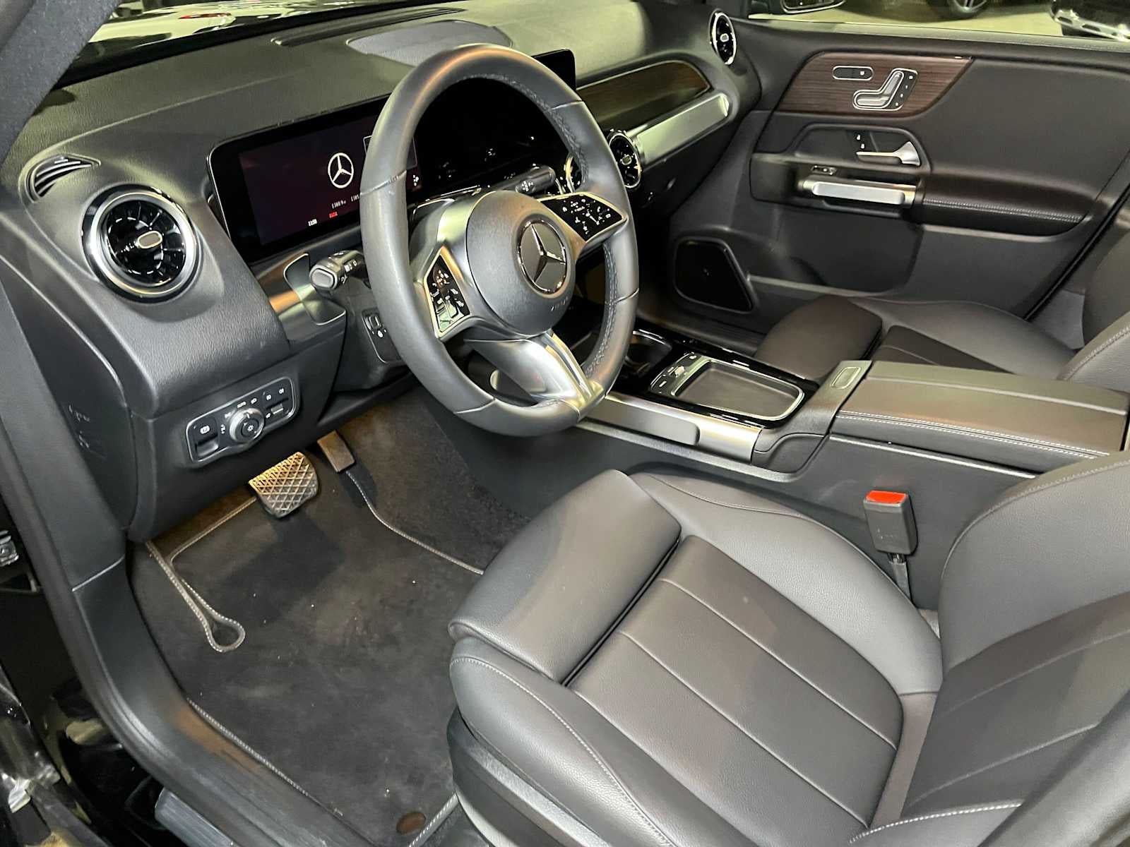 2026 Mercedes-Benz GLB 250 4MATIC® SUV