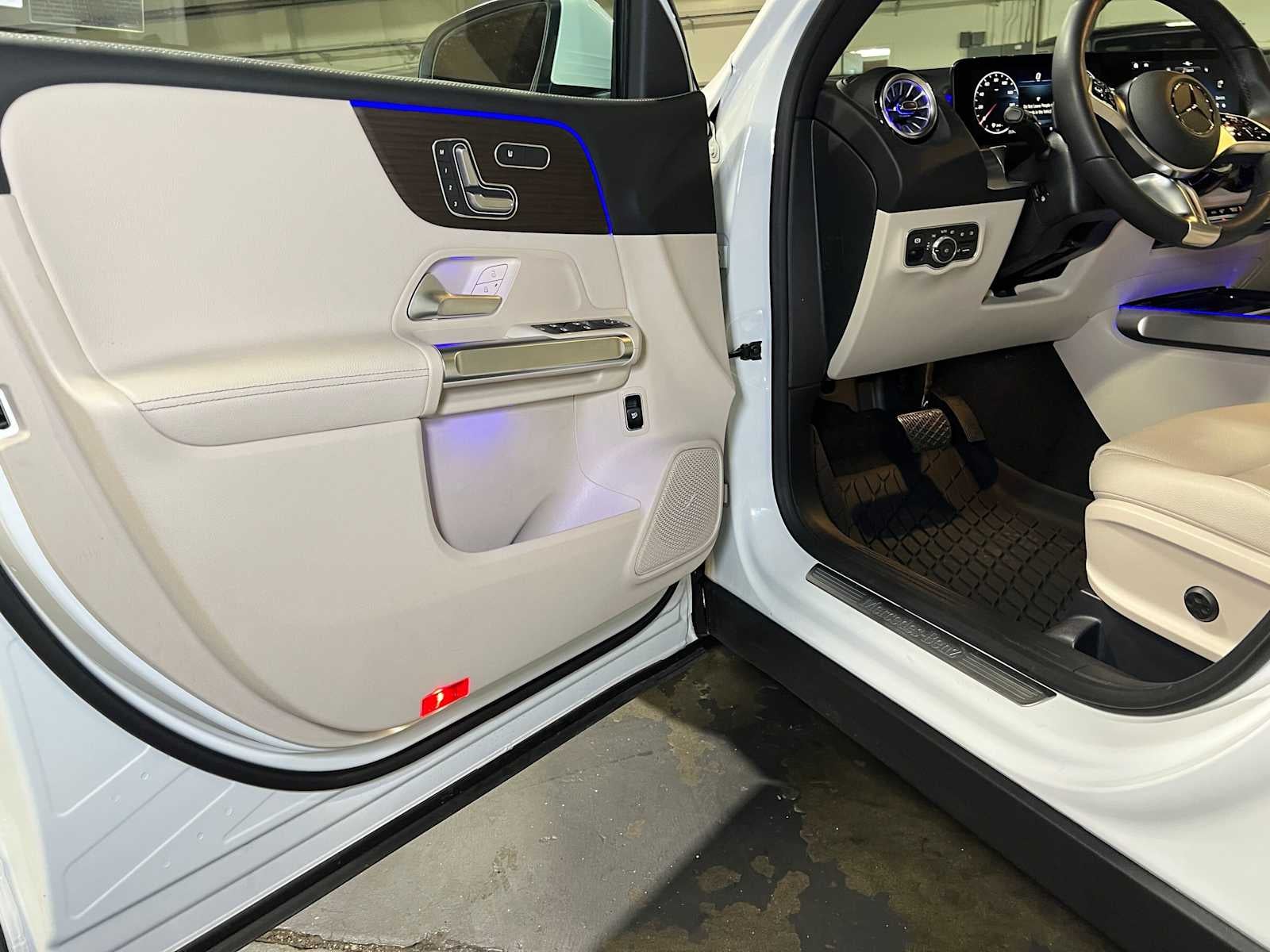 2026 Mercedes-Benz GLB 250 4MATIC® SUV