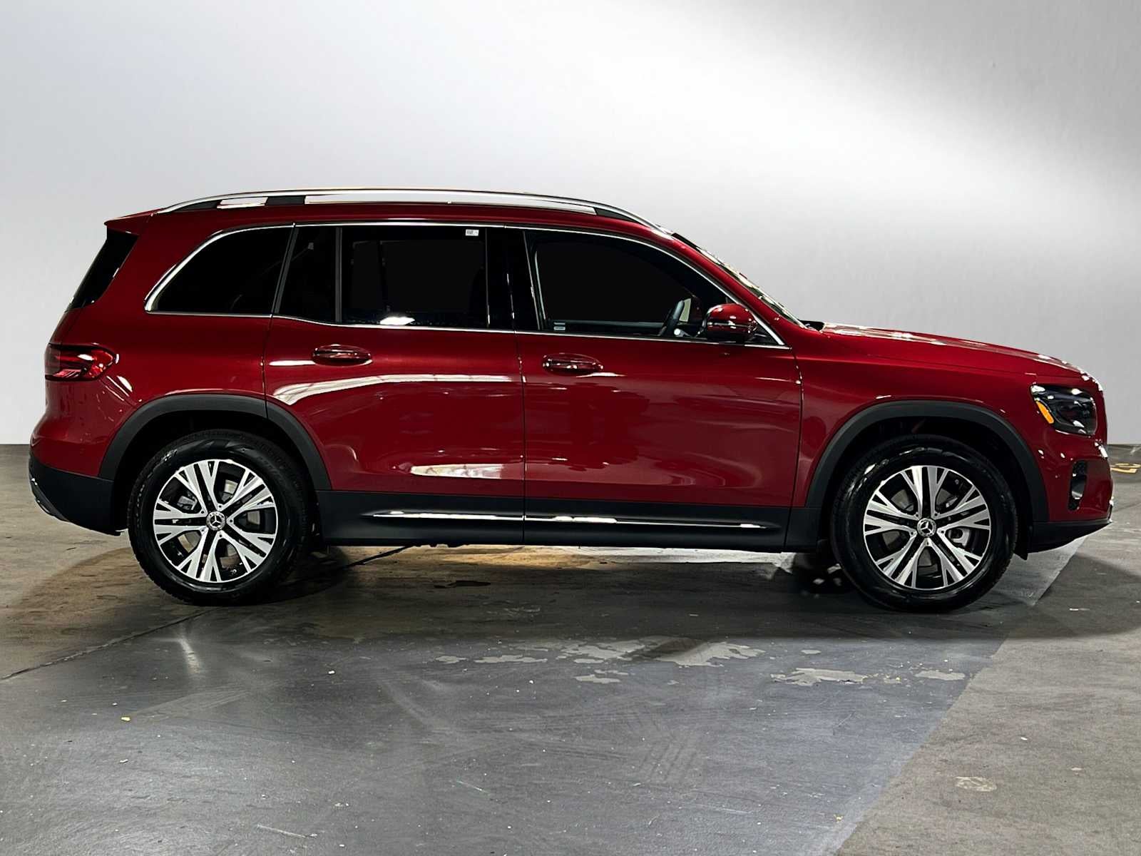 2025 Mercedes-Benz GLB 250 4MATIC® SUV