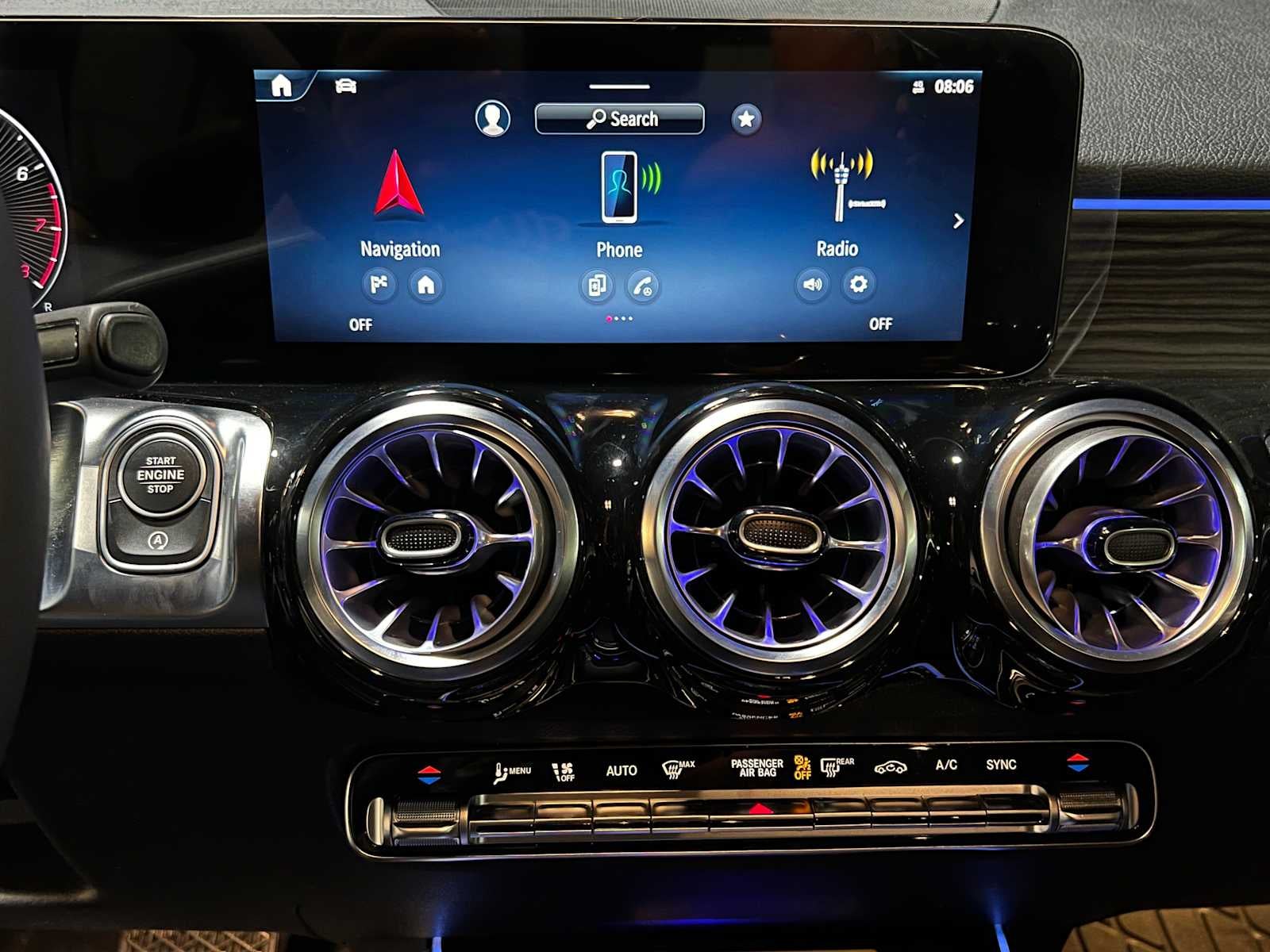 2025 Mercedes-Benz GLB 250 4MATIC® SUV