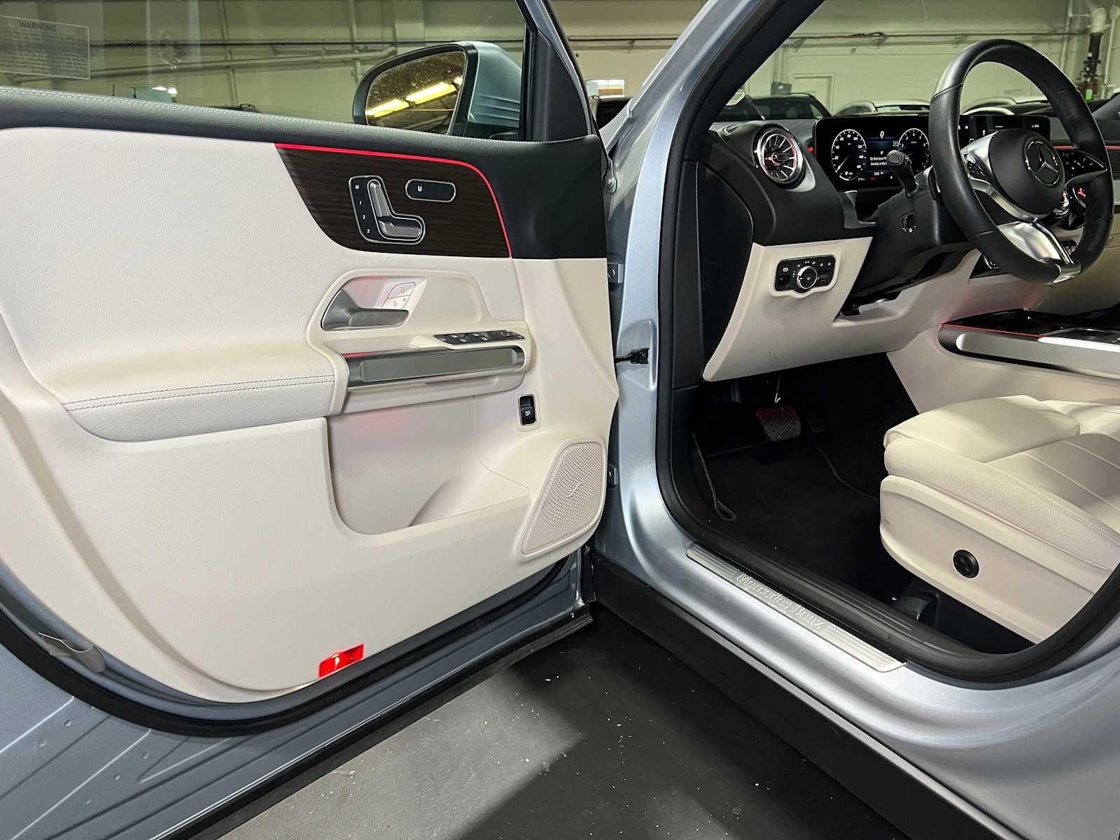 2026 Mercedes-Benz GLB 250 4MATIC® SUV