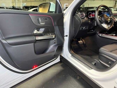 2026 Mercedes-Benz GLB 250 4MATIC® SUV