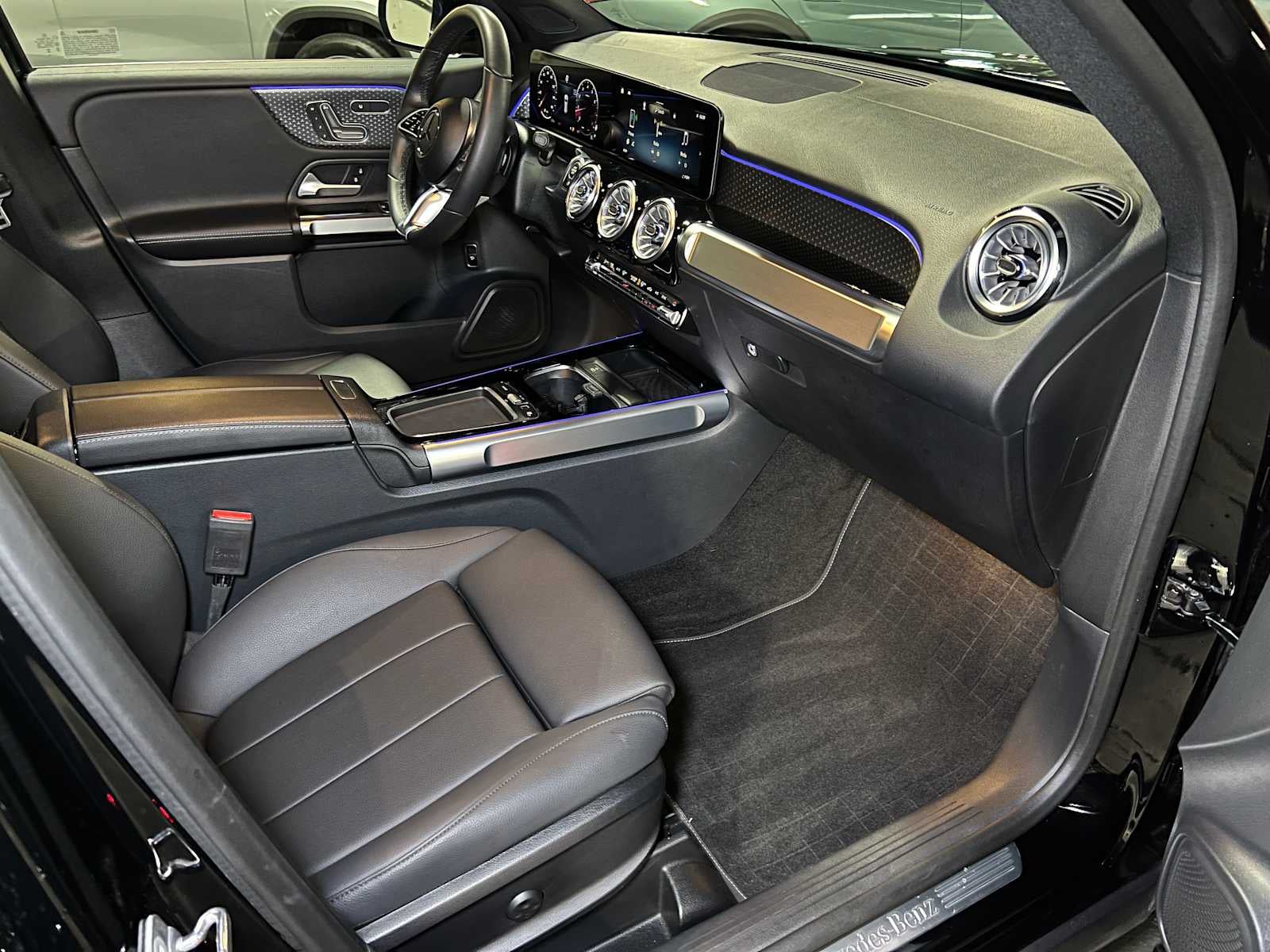 2025 Mercedes-Benz GLB GLB 250