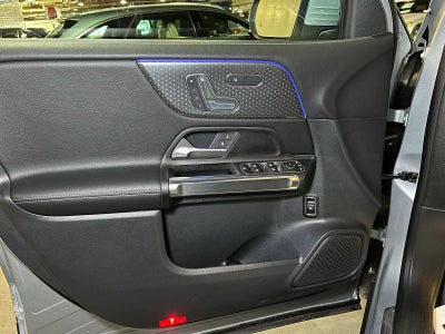 2025 Mercedes-Benz GLB 250 4MATIC® SUV