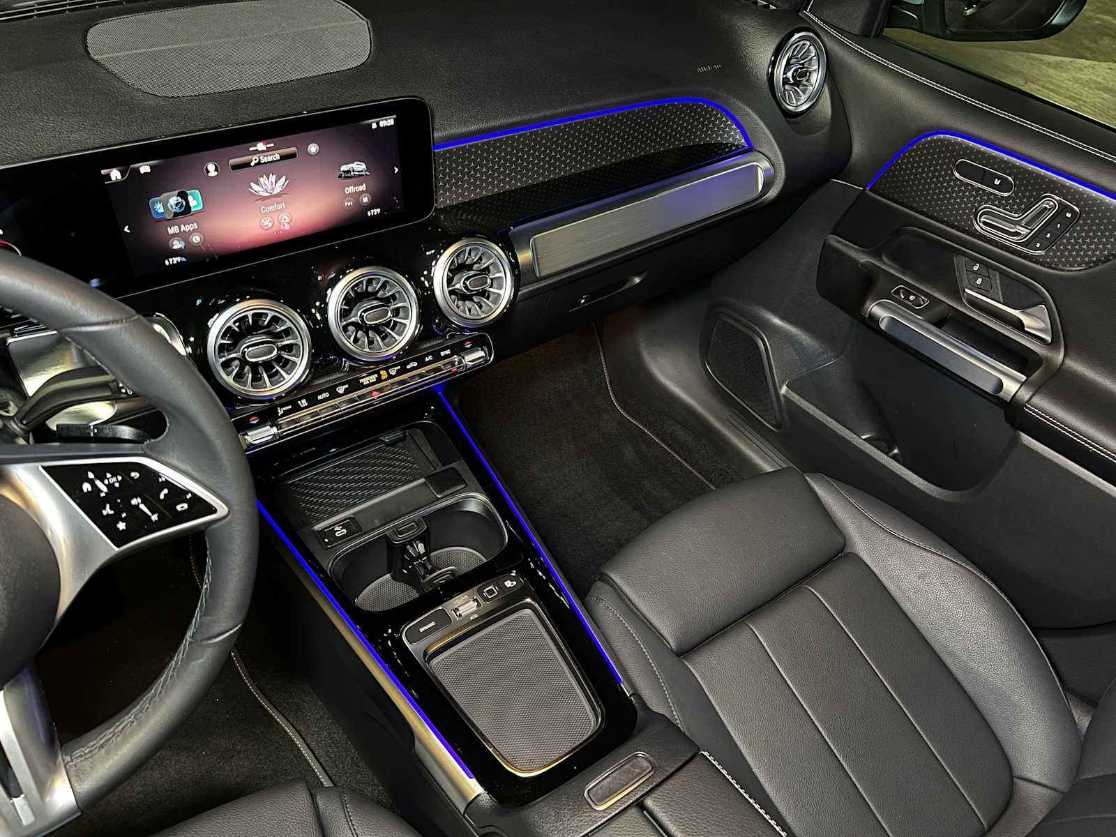 2025 Mercedes-Benz GLB 250 4MATIC® SUV