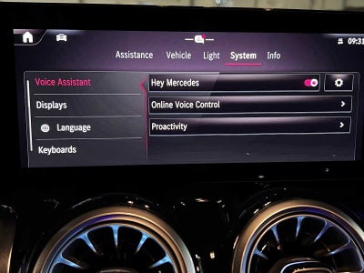 2025 Mercedes-Benz GLB 250 4MATIC® SUV