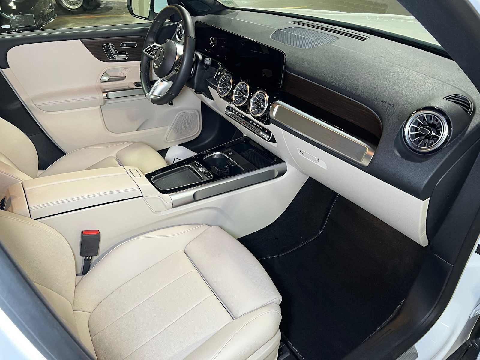 2026 Mercedes-Benz GLB 250 4MATIC® SUV