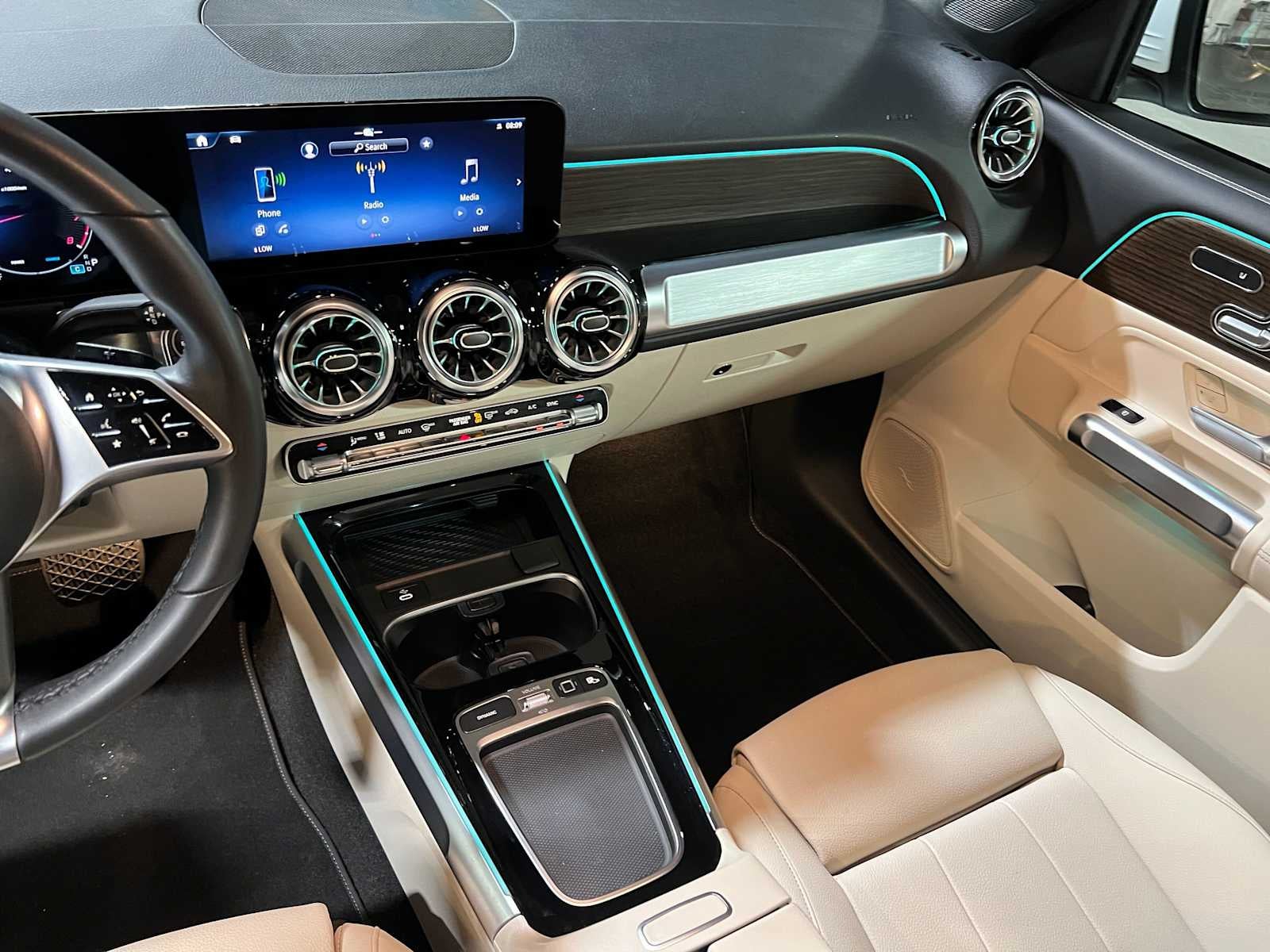 2026 Mercedes-Benz GLB 250 4MATIC® SUV