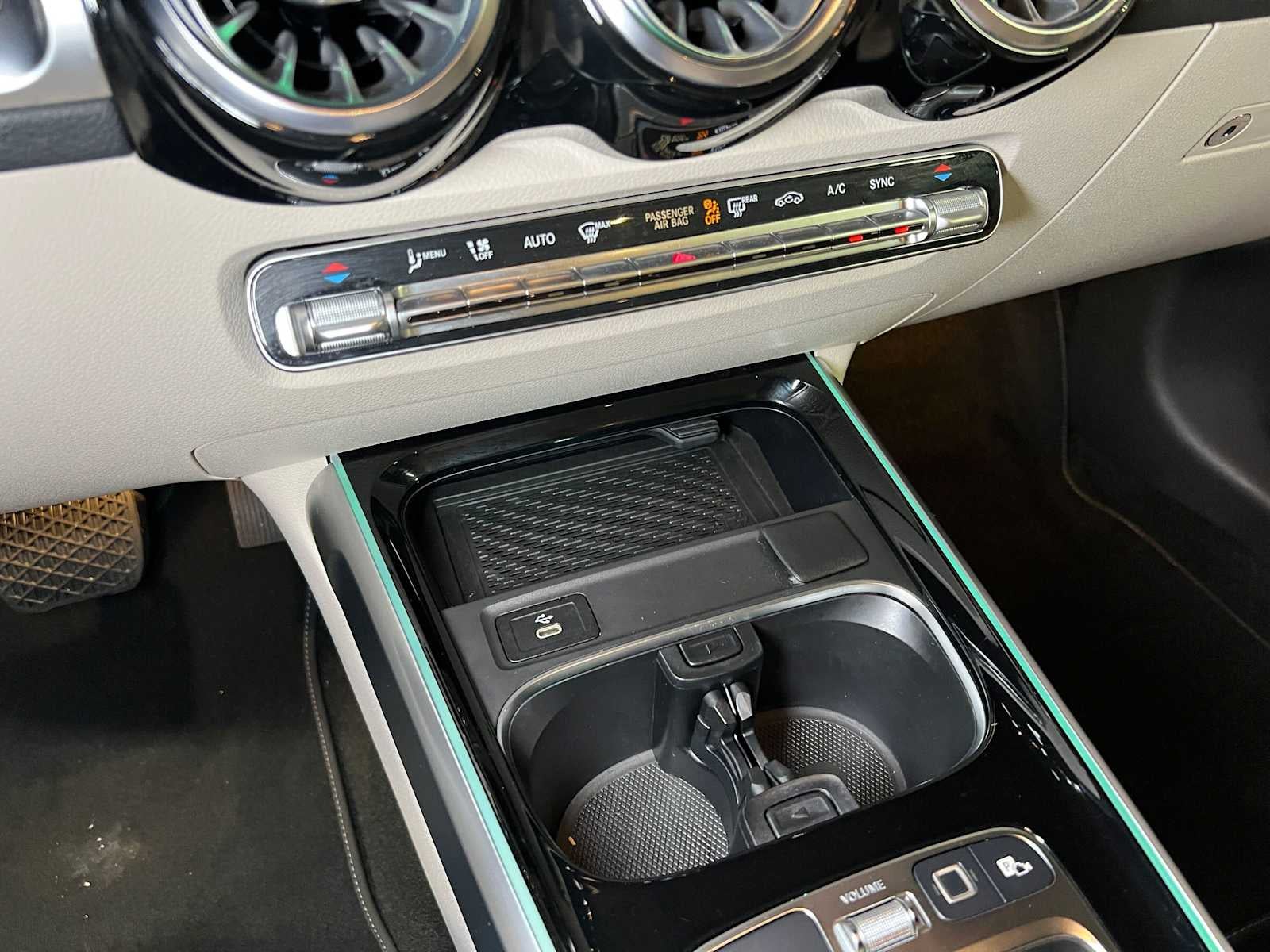 2026 Mercedes-Benz GLB 250 4MATIC® SUV