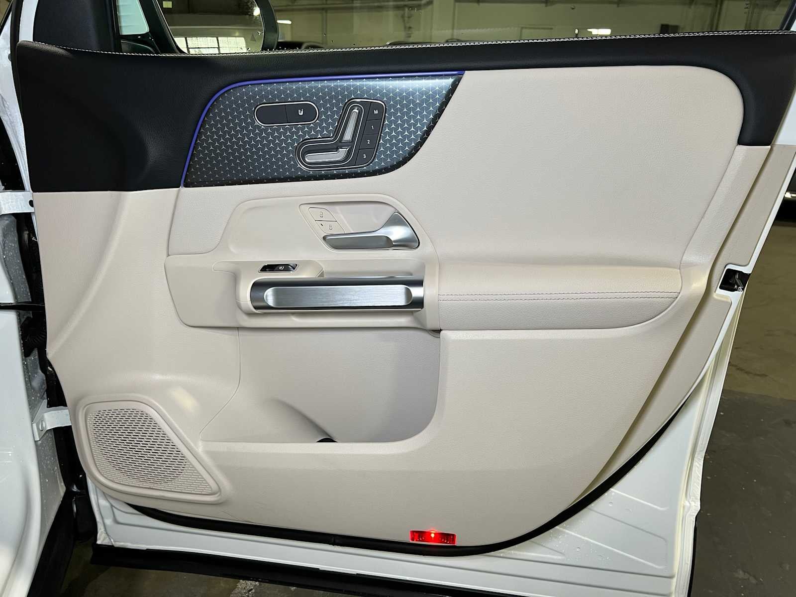 2025 Mercedes-Benz GLB GLB 250