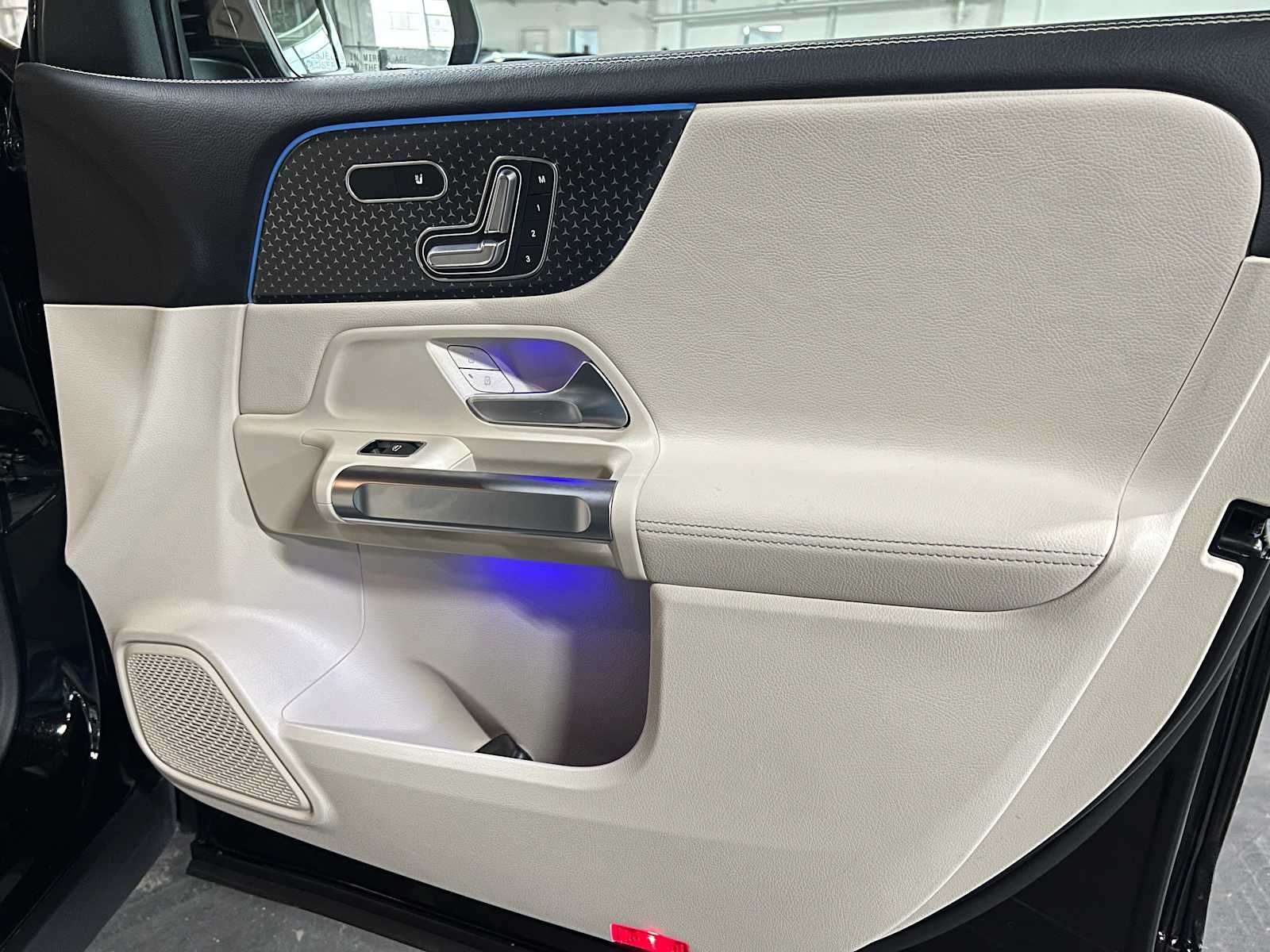 2025 Mercedes-Benz GLB 250 GLB 250